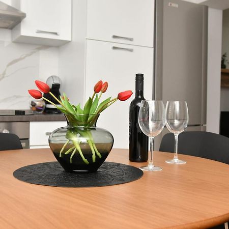 Apartman Gluic Синь Экстерьер фото