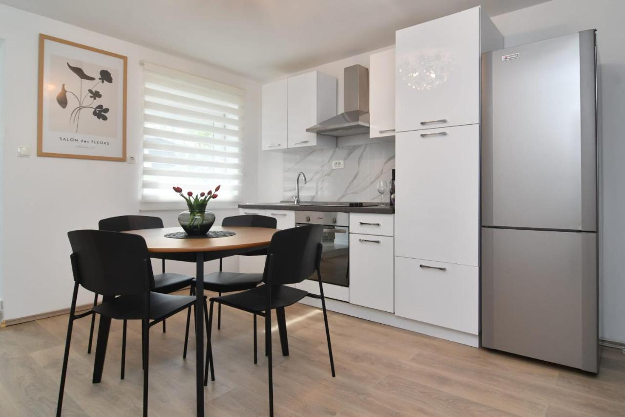Apartman Gluic Синь Экстерьер фото